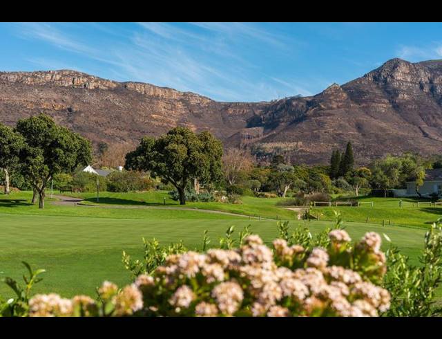 4 BEDROOM HOUSE FOR SALE IN STEENBERG GOLF ESTATE